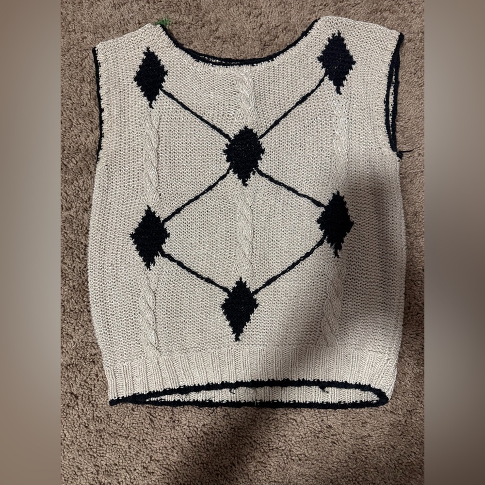 Medium women’s Rafaella sweater vest